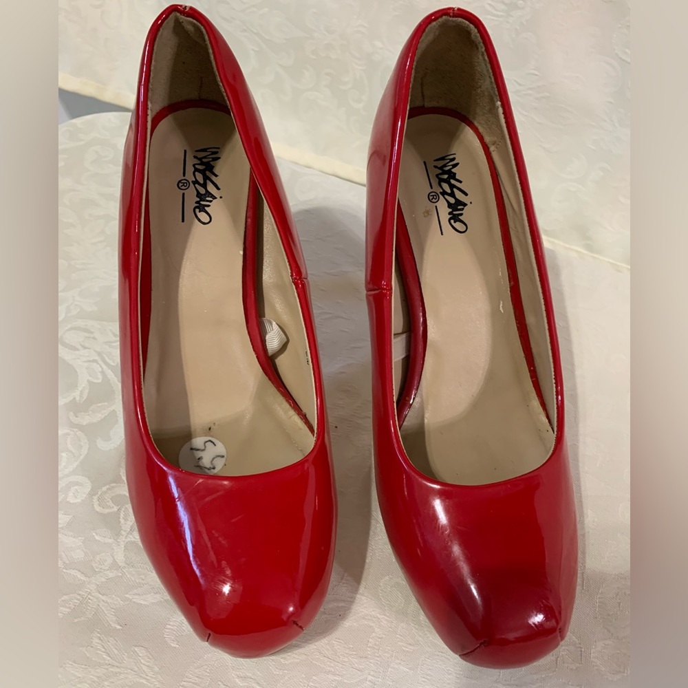 Massimo heels, red, size 5.5 great shape